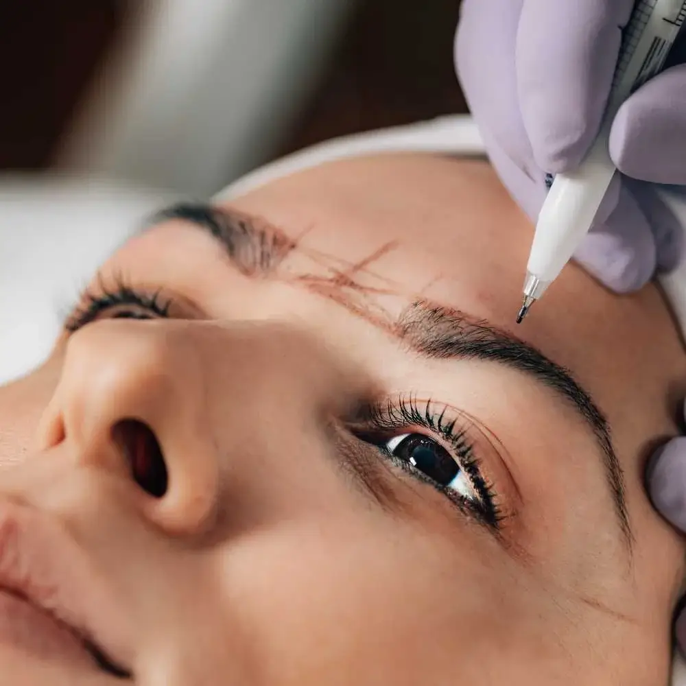Performing best microblading eyebrows procedure