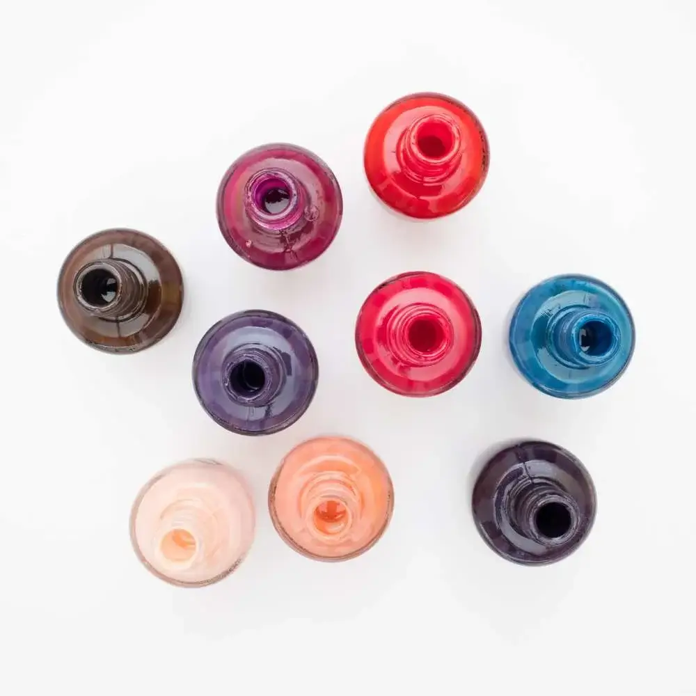 Bright, pigmented stamping nail polish