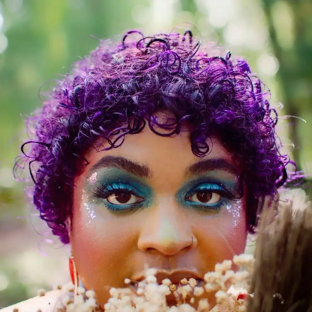 Dazzling purple hair dye