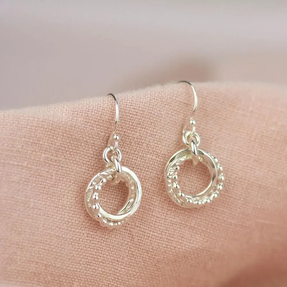 What do you need to make a pair of Friendship Earrings?