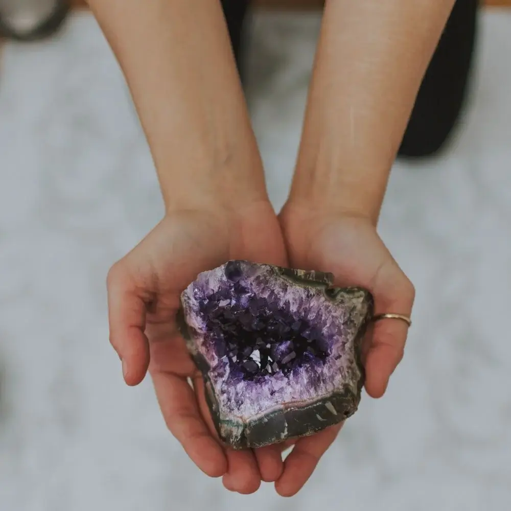 What does Coprolite Jewelry smell like?