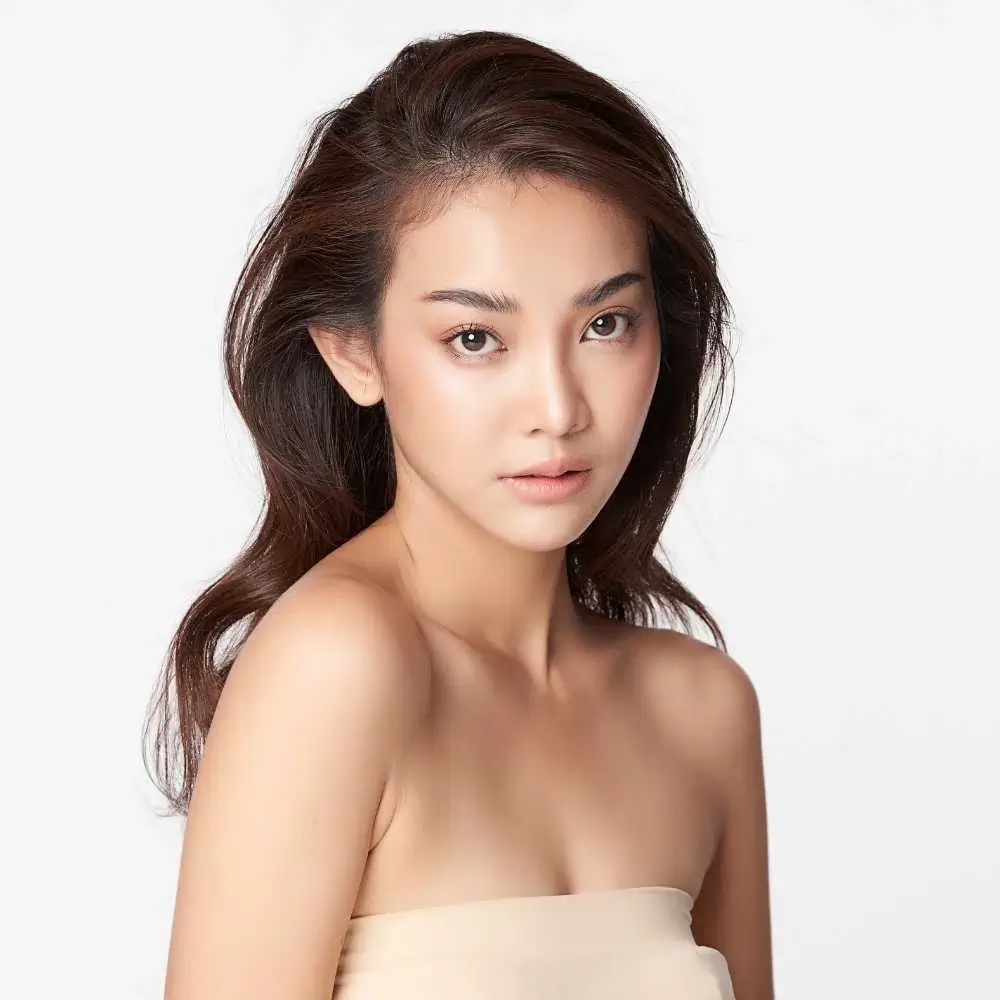 portrait of a young asian woman with clear skin and no blackheads