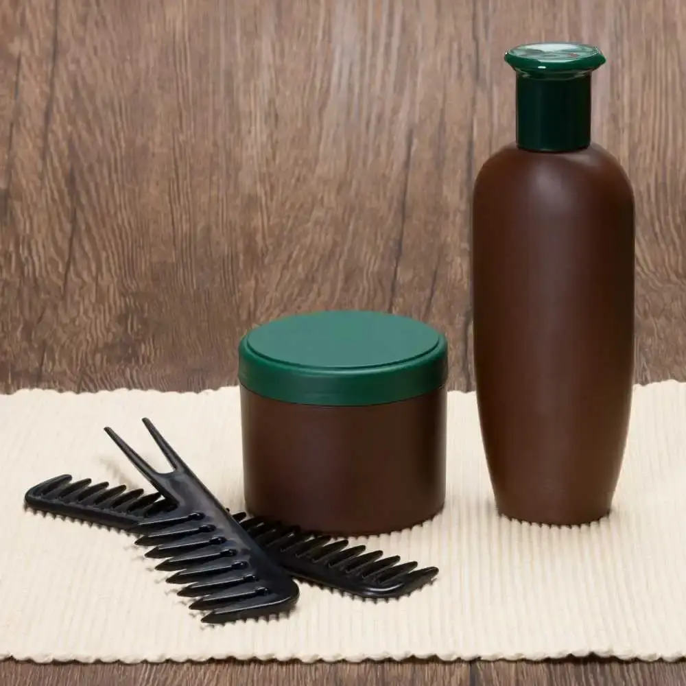 leave-in conditioner and combs for men