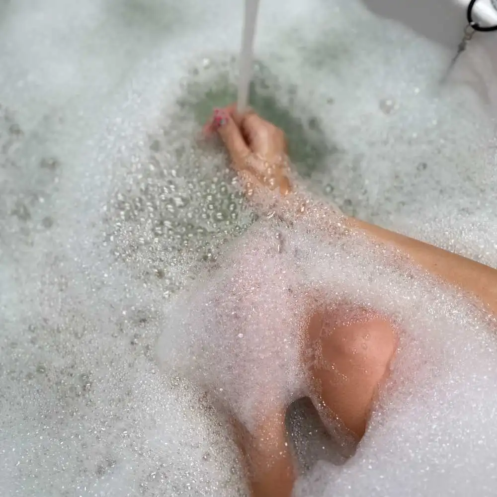 bubble bath with pH body wash