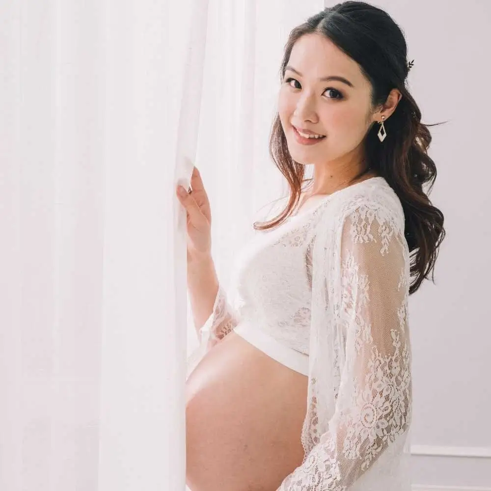 pregnant asian woman