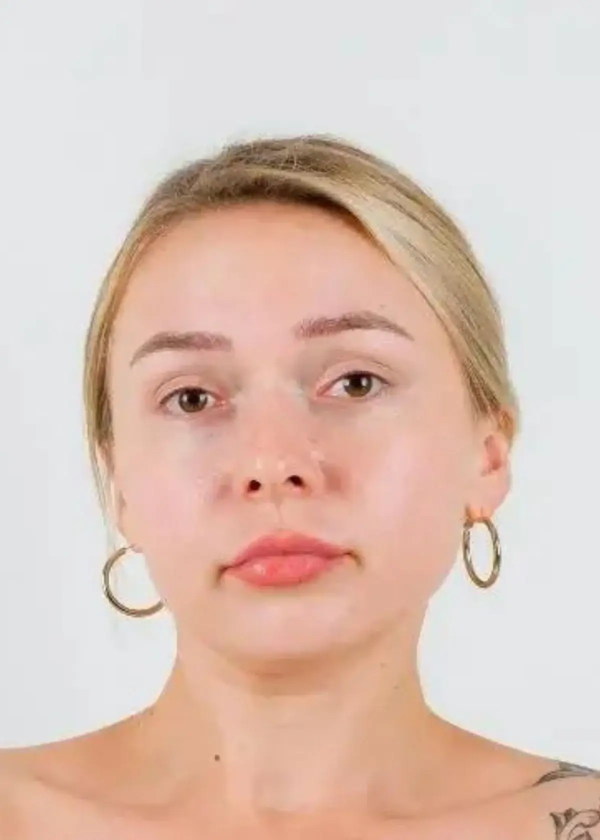 How do i know the which materials used in Suspender Earrings?