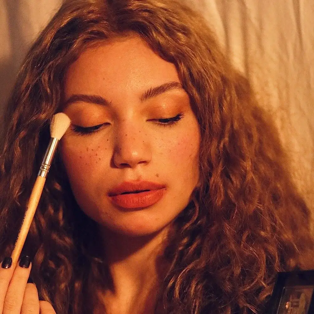 How to Choose the perfect Contour Brush?