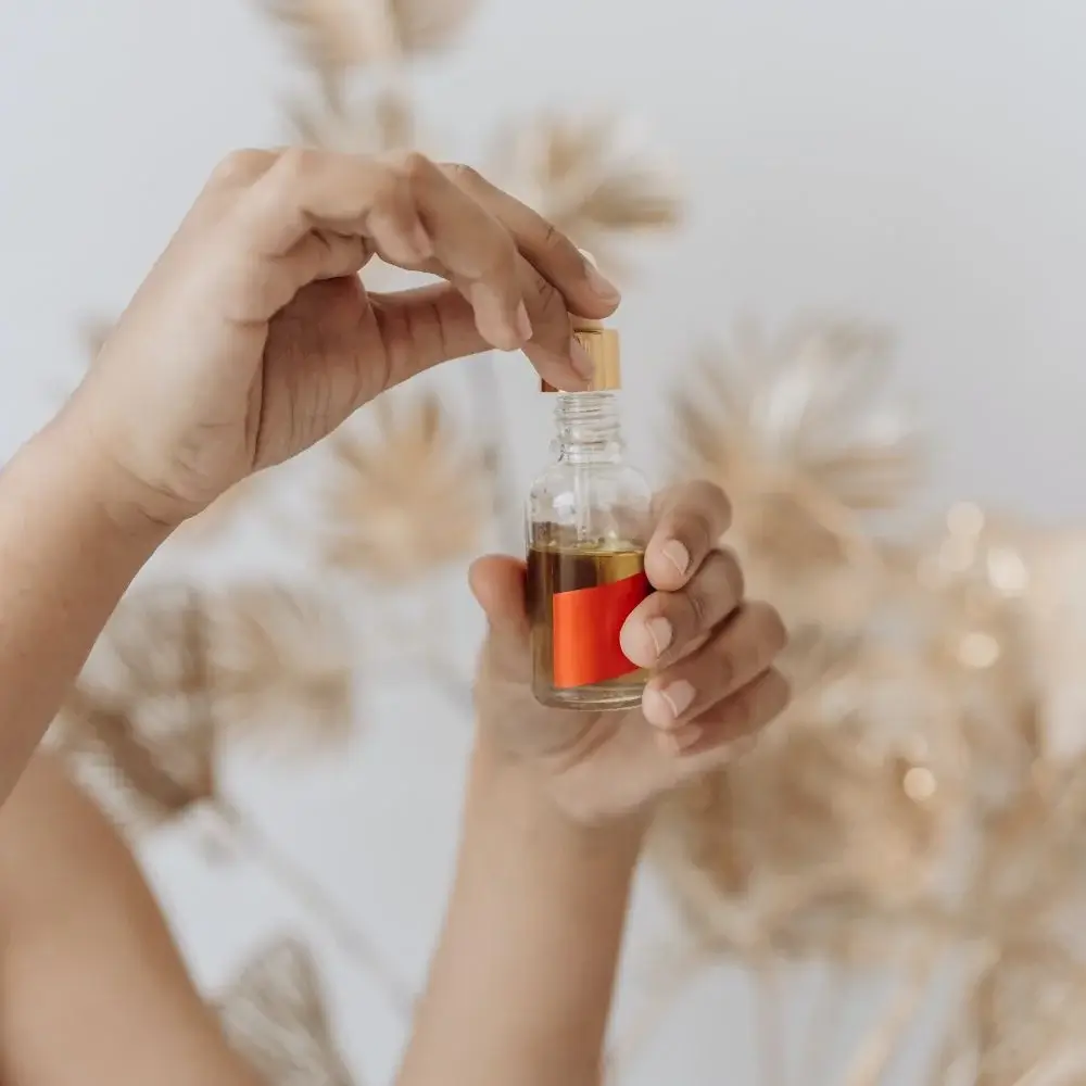 How do you Apply Oil for Eyelash Growth?