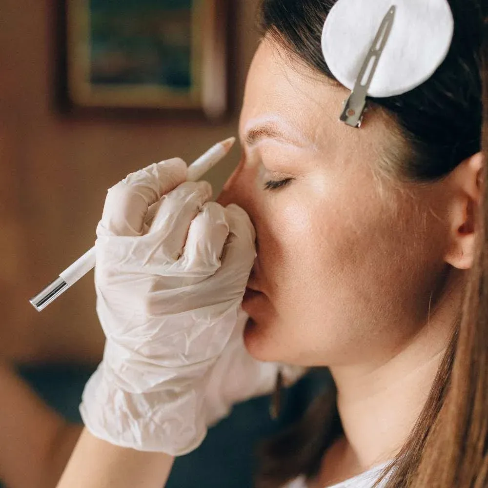 Effortlessly fill in sparse brows with an eyebrow pencil