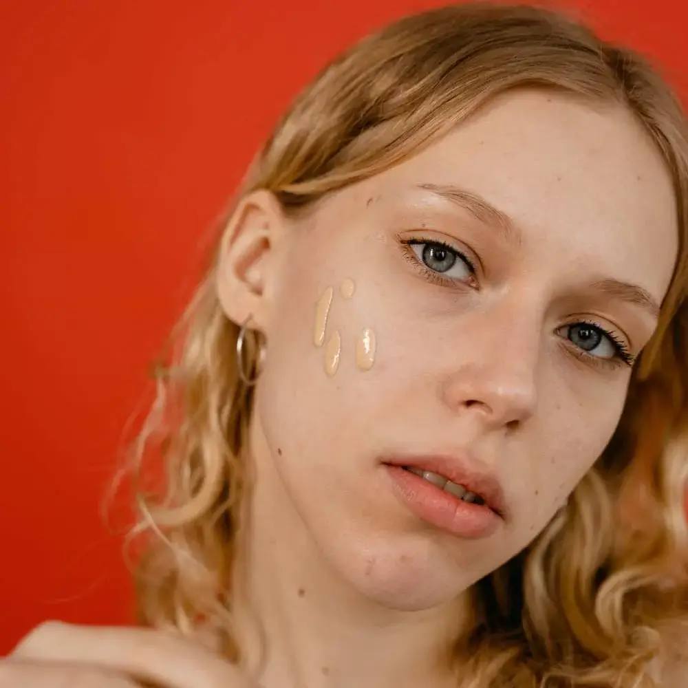 illustrating the perfect match of foundation on a woman's skin