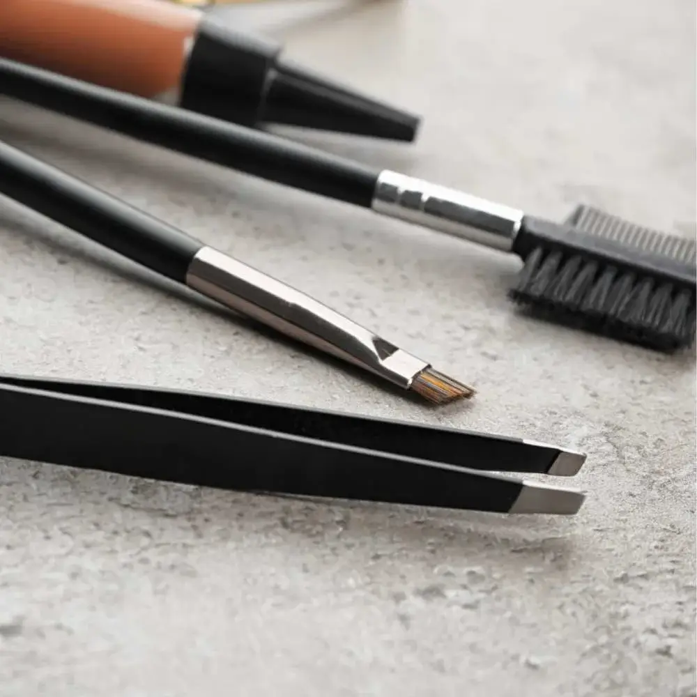 Professional tweezers for eyebrows shaping and maintenance