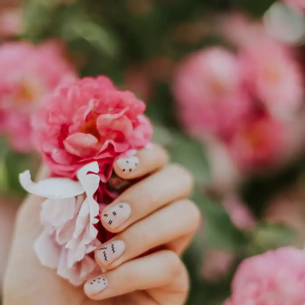 glossy nude manicure