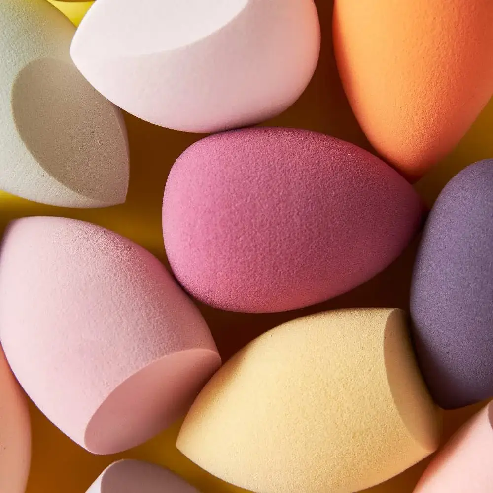  different uses for multiple makeup sponges