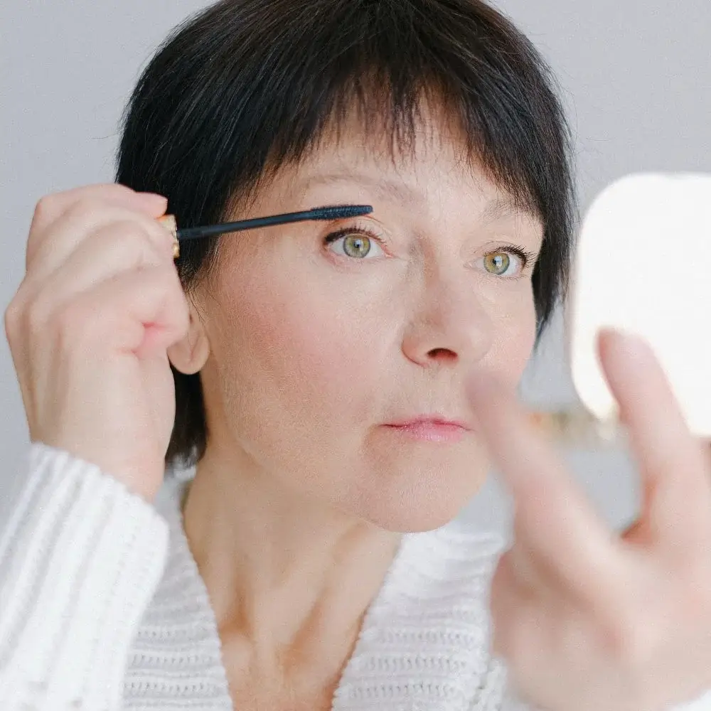 Why do I Choose the Mascara for Older Women?