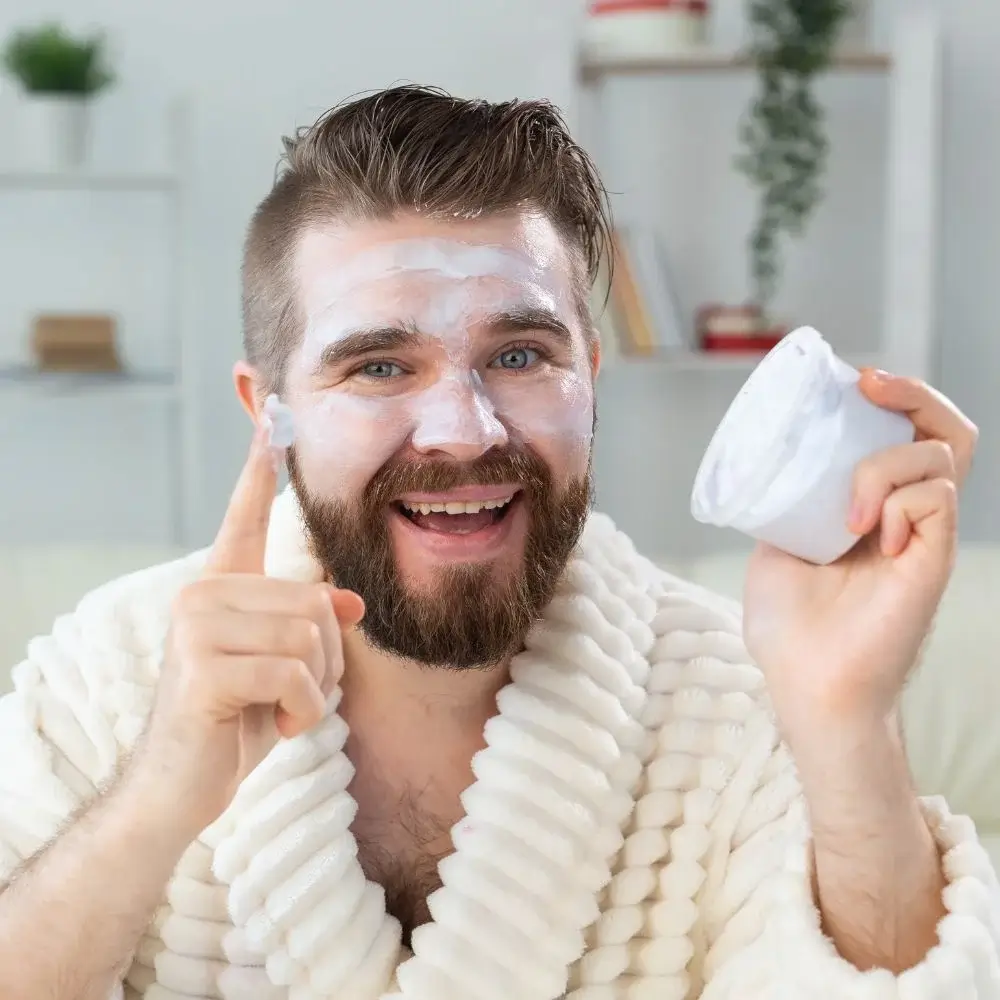 What are the best ways to Appling Moisturizer On Face for men?