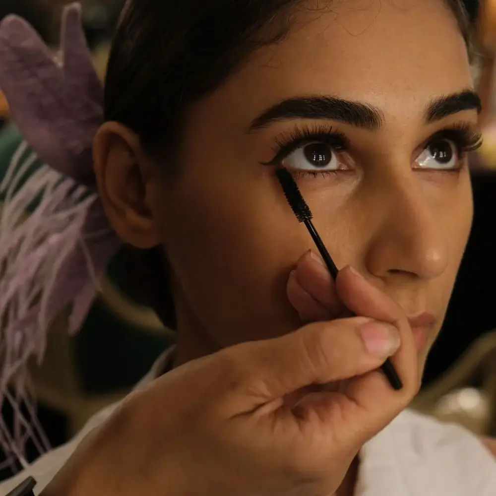 How do you Choose the Right Mascara for Asian Lashes?