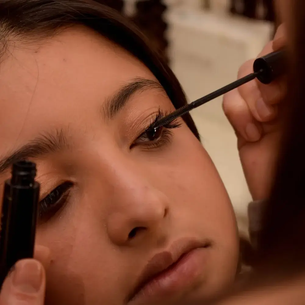 What are the qualities of a good mascara for lashes?