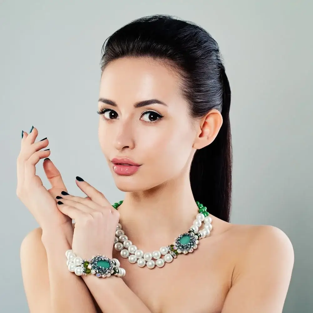 How long does it take for eyelashes to grow with oil?