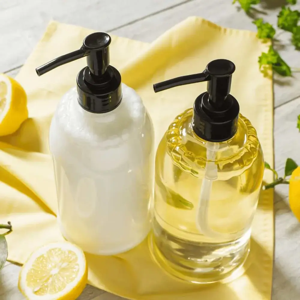 Natural ingredients clarifying shampoo