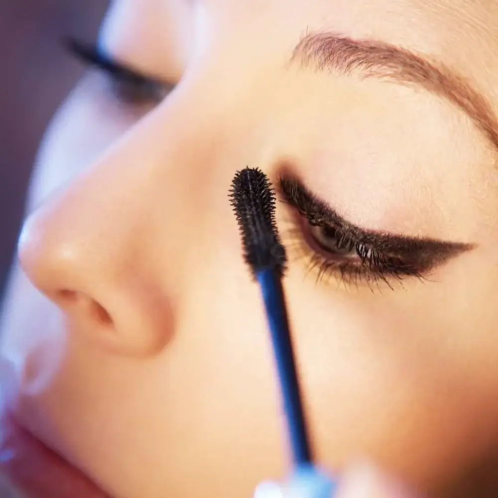 Mascara Magic: Unveiling the Secret to Perfect Short Lashes