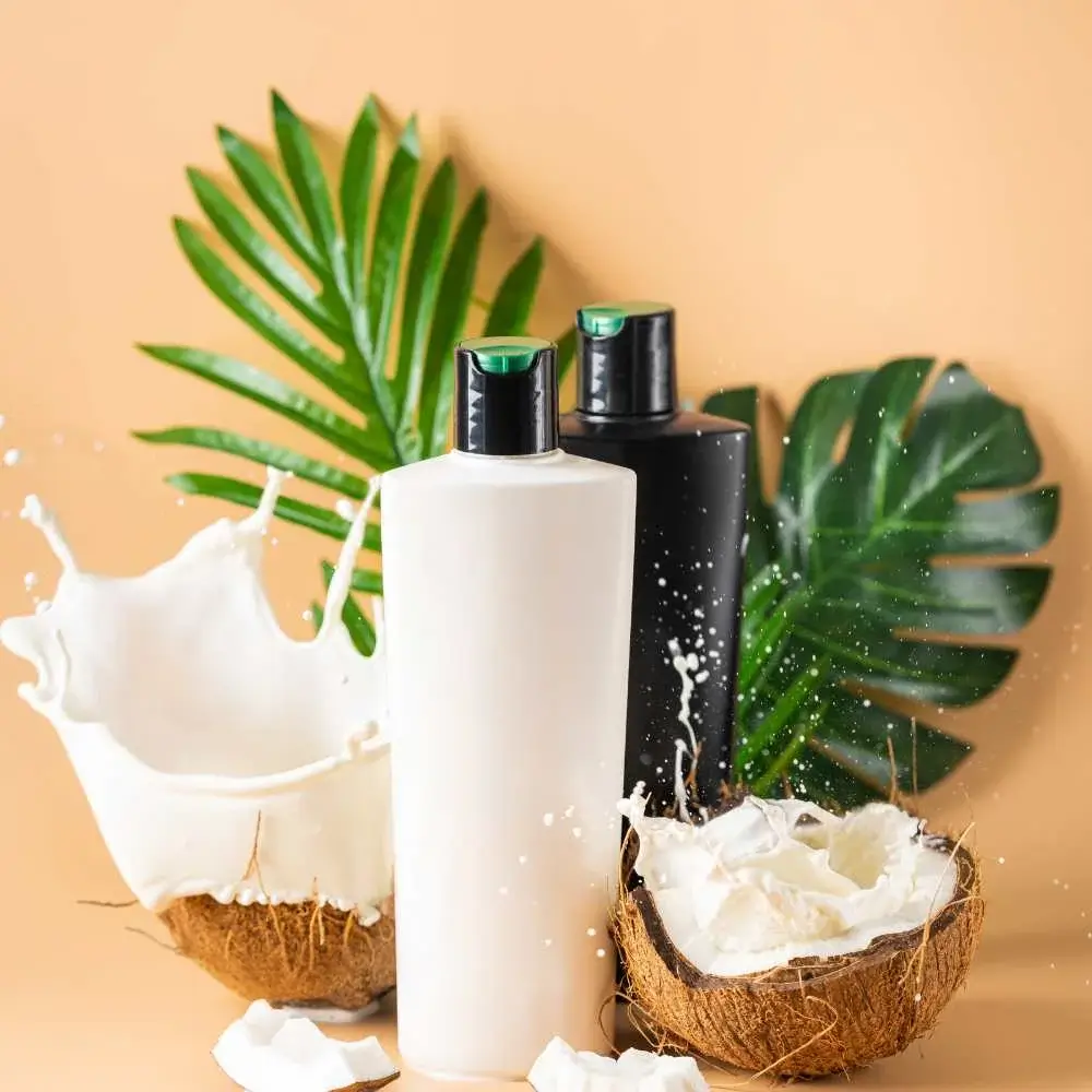 Coconut-rich hydrating body wash