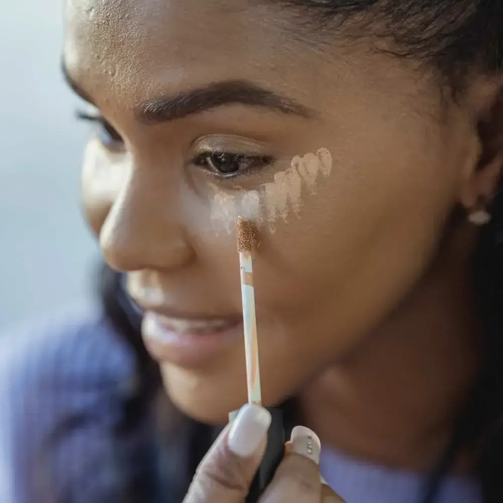 Stay-put concealer and foundation