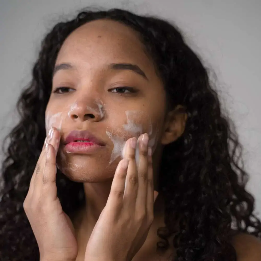 Face wash for sensitive skin