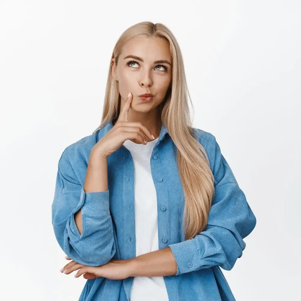 How to use concealer for perfect eyebrows?