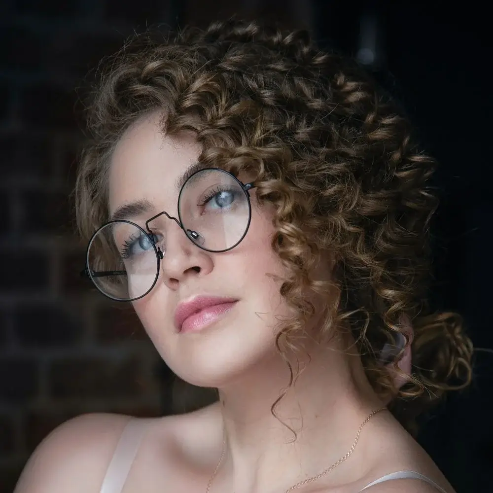 How to find the right shampoo for smelly hair?