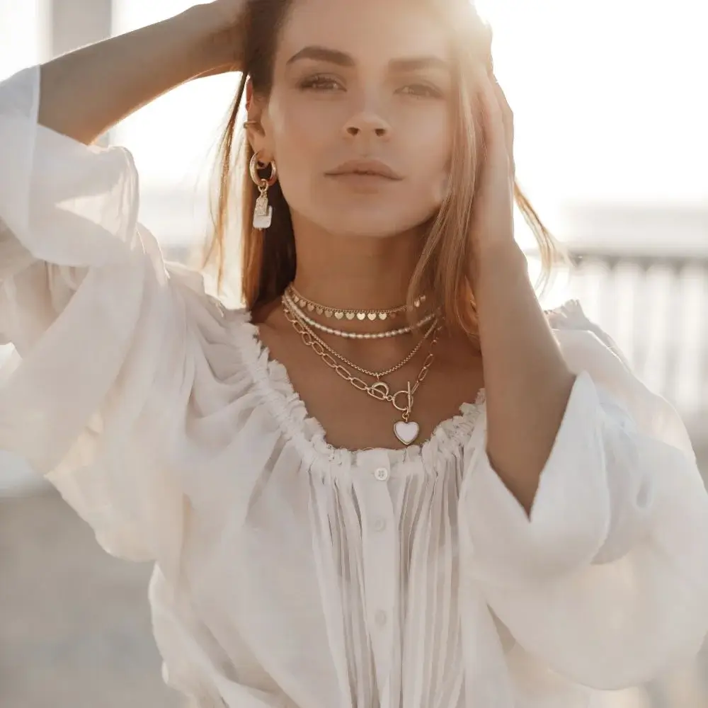 How do you choose the Cowboy Boot Necklace?
