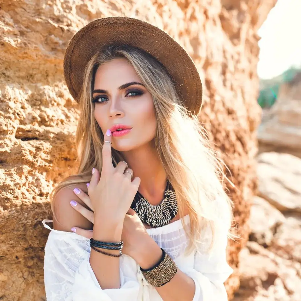 How to choose the perfect Cowboy Boot Necklace?