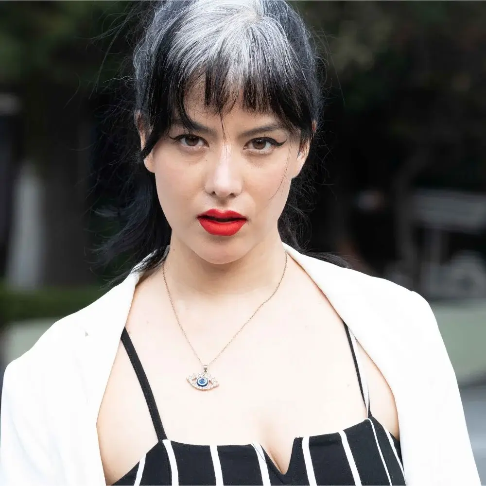 What does a Centenario necklace mean?