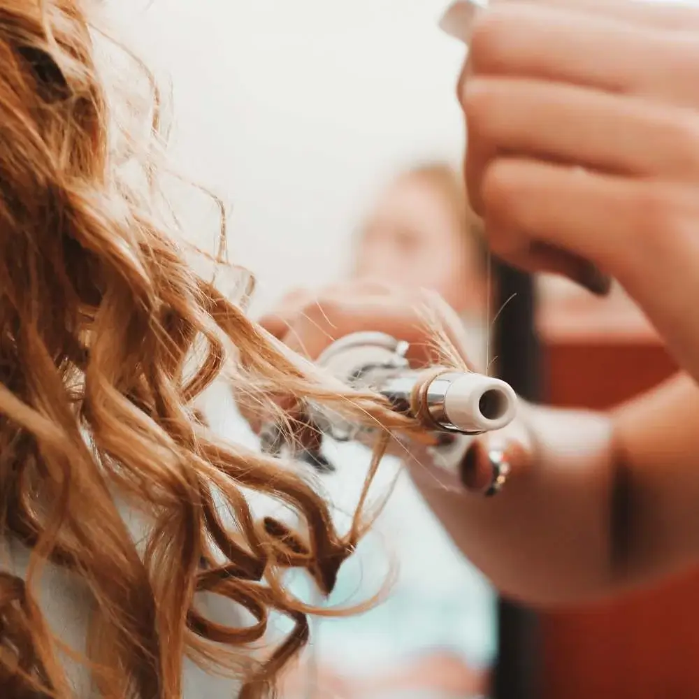 Cues Curling Iron