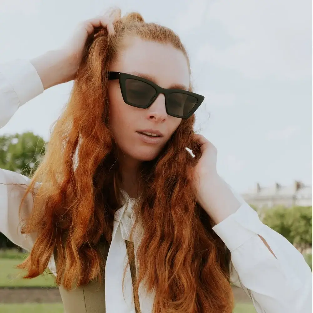 How to choose the best sunglasses for oval face?
