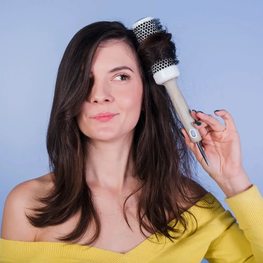 How do you choose the right hot curling brush?