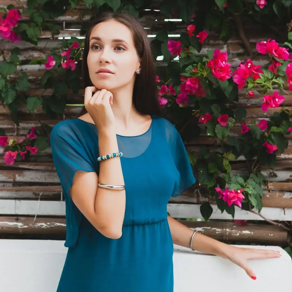 Do Mexican beaded bracelets have cultural or symbolic meanings?