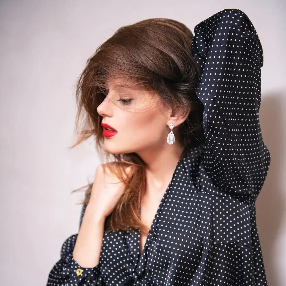 What is an anti-breakage shampoo and how does it work?