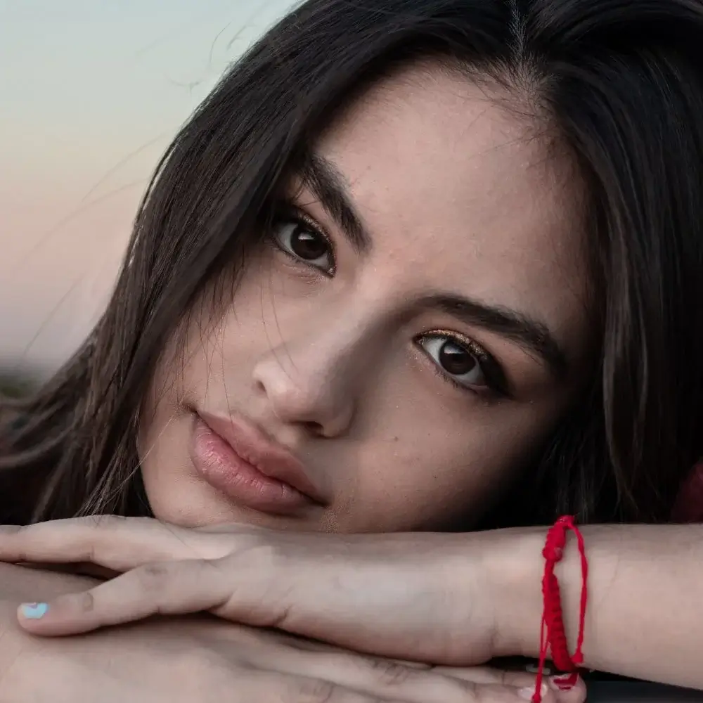 What is the red Mexican bracelet made of?