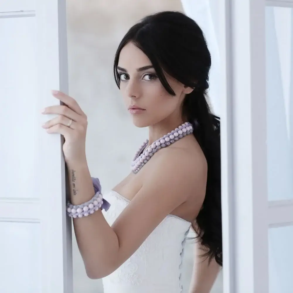What is the meaning of the mermaid glass bracelet?