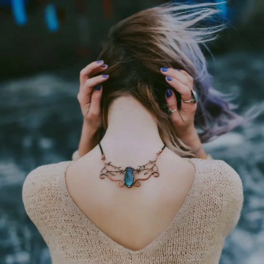 How to choose the perfect shang chi necklace?