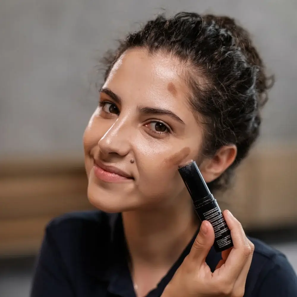 How do I choose the right makeup for acne scars?