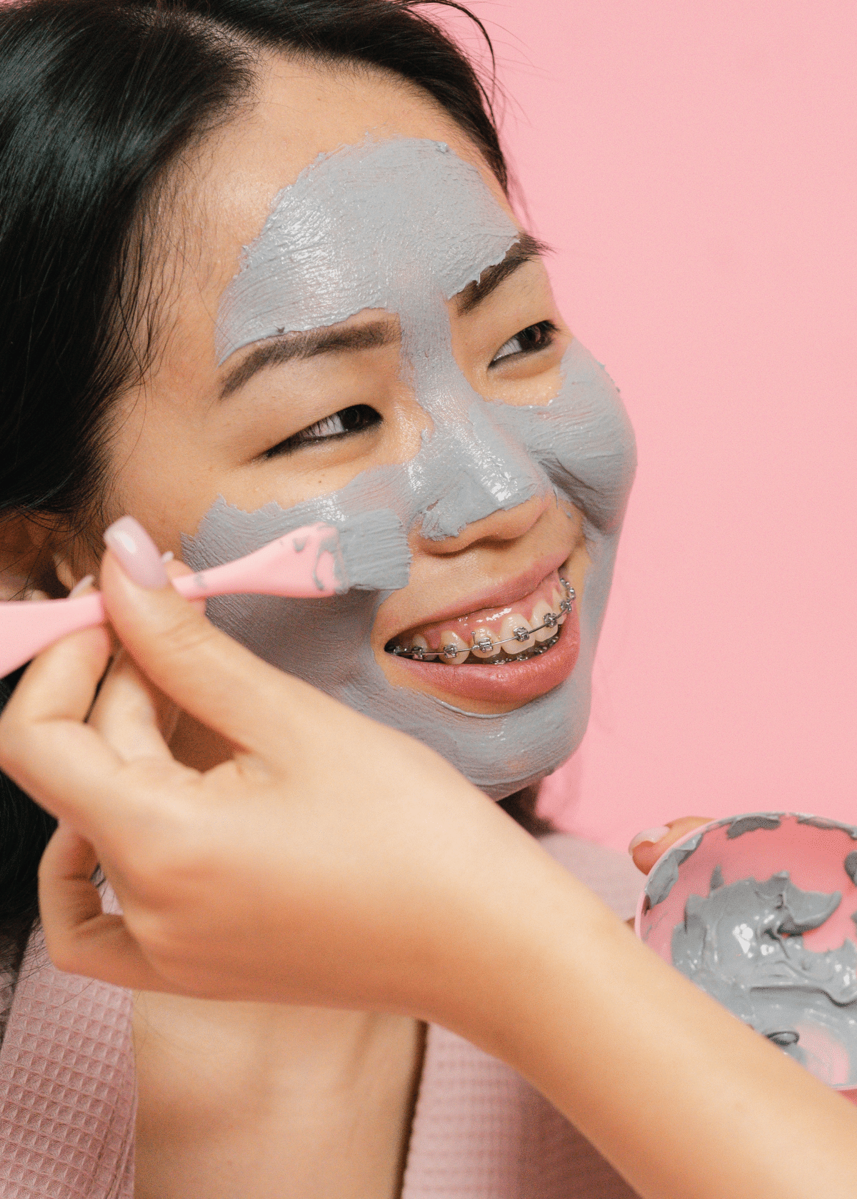 Applying Face Masks for Acne