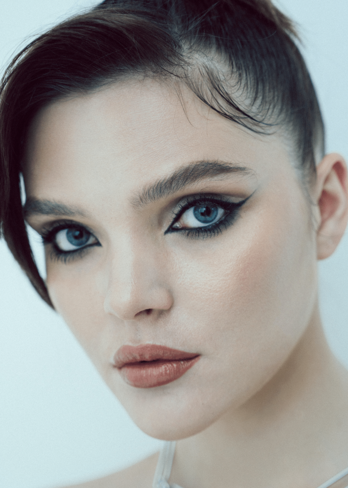 How to remove gel eyeliner