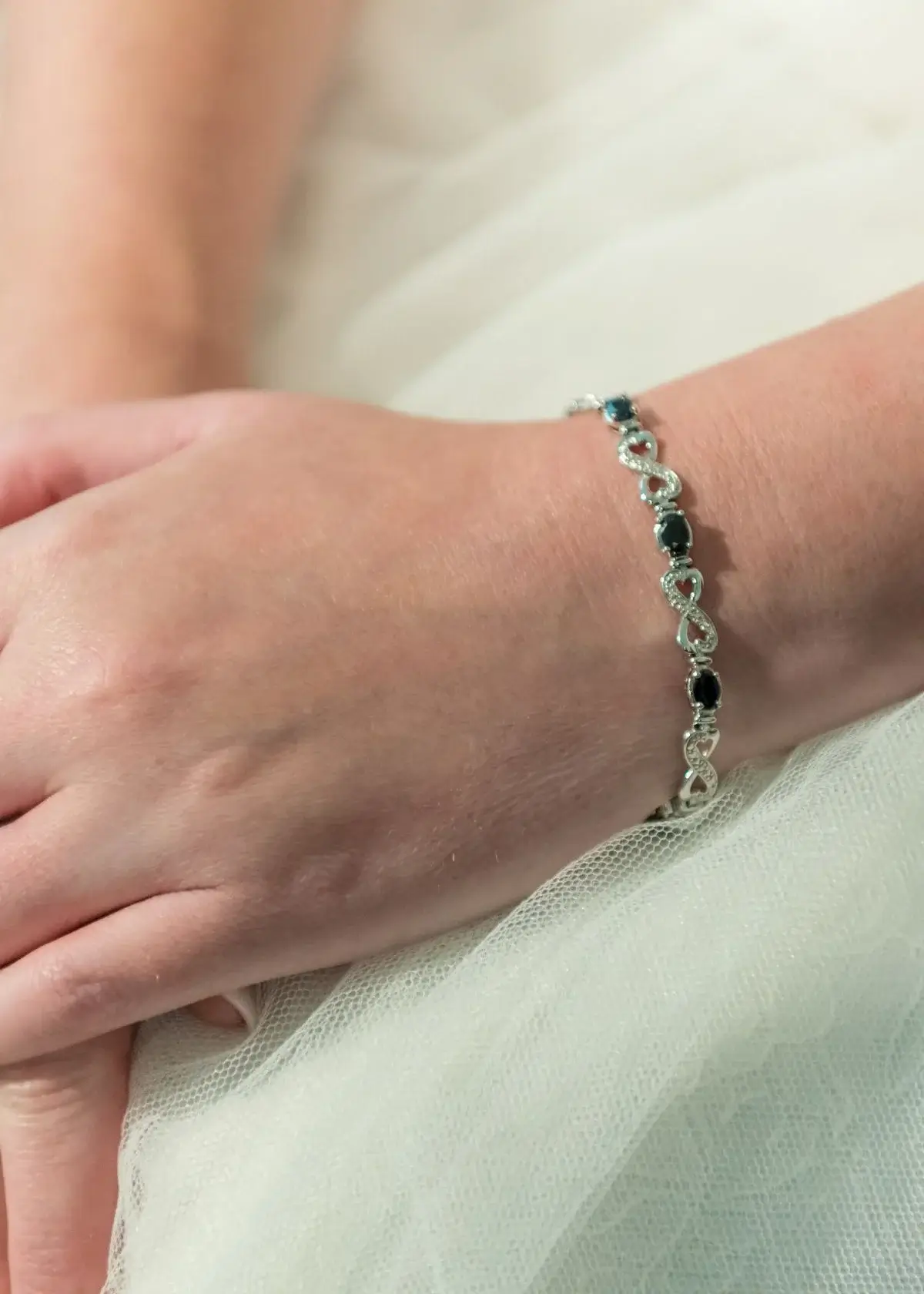 How to Choose the Right Photo Projection Bracelet?
