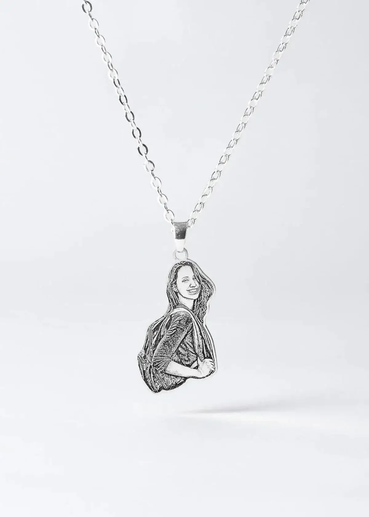 How to Choose the Right Portrait Necklace?