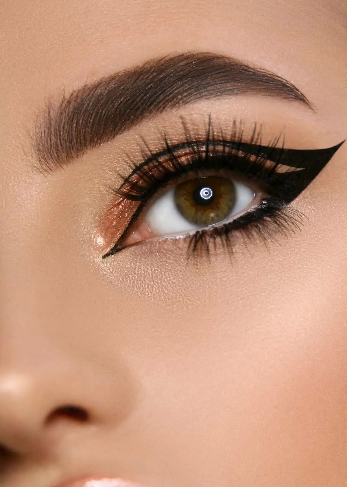 Best Hypoallergenic Eyeliner