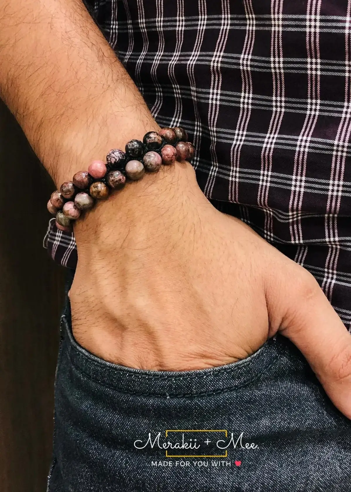 What are the Benefits of Wearing a Rhodonite Bracelet?