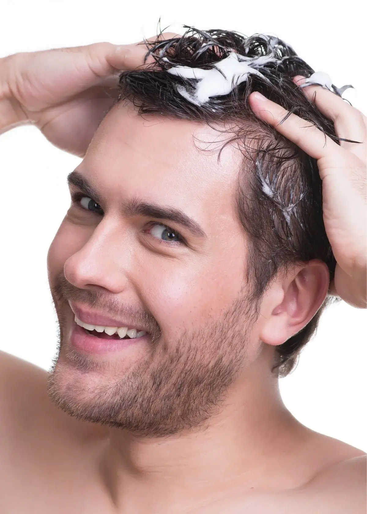 What ingredients should I look for in a shampoo for thinning hair for men?