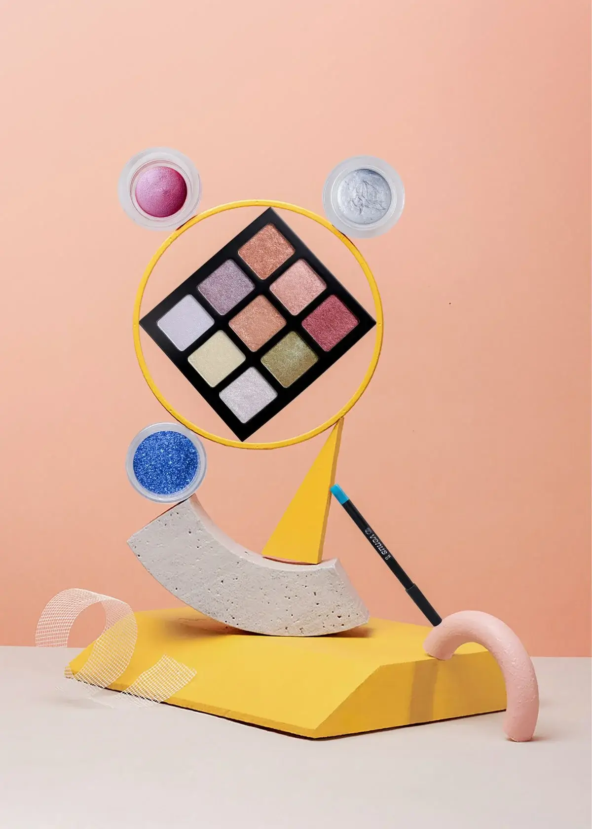 What is a cream contour palette, and how is it used?