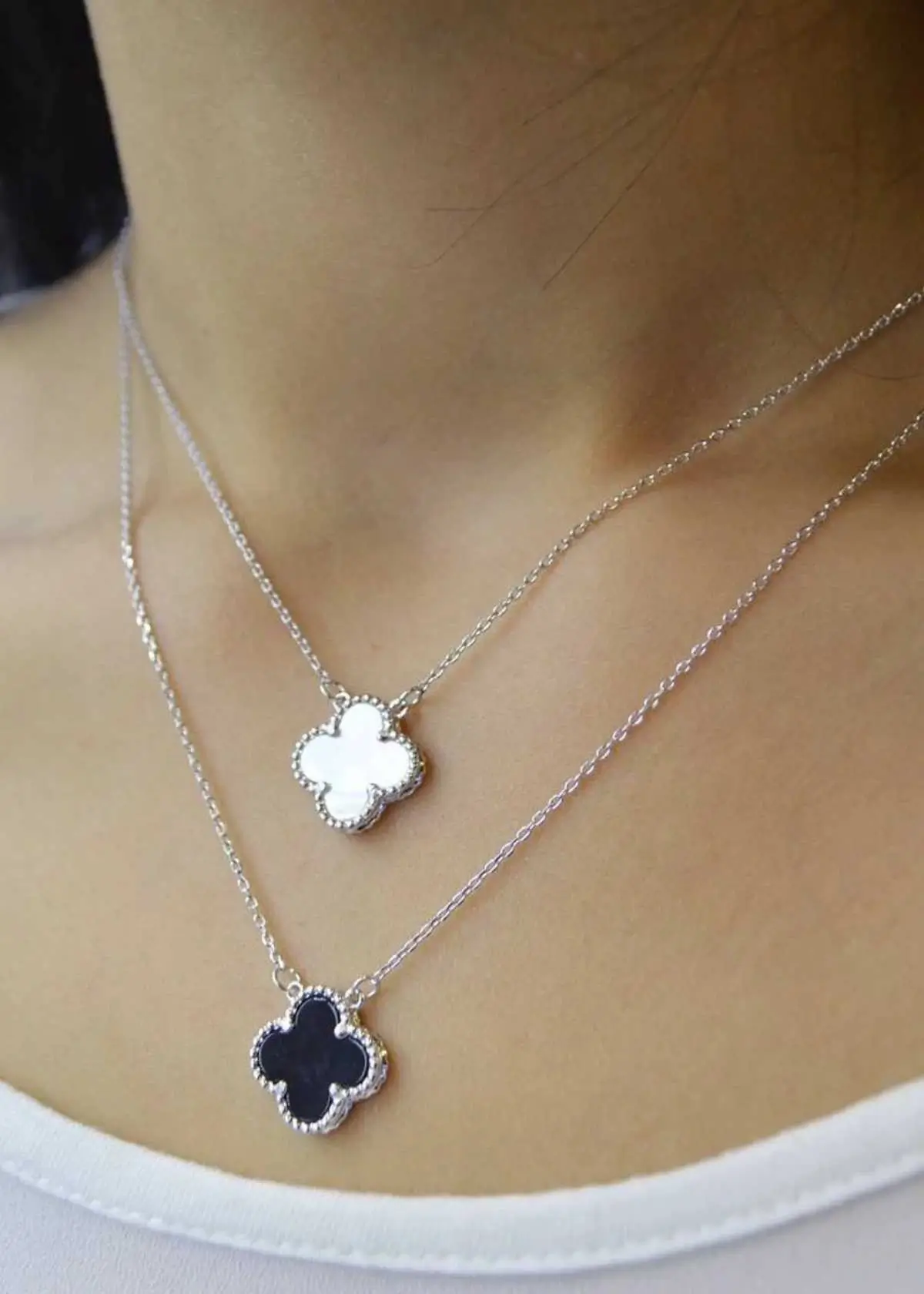 mother of clover pearl necklace